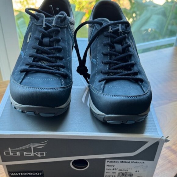 Dansko Paisley Milled Nubuck shoes - Size 11 (Size 41)  NEW - NEVER WORN - Picture 1 of 5